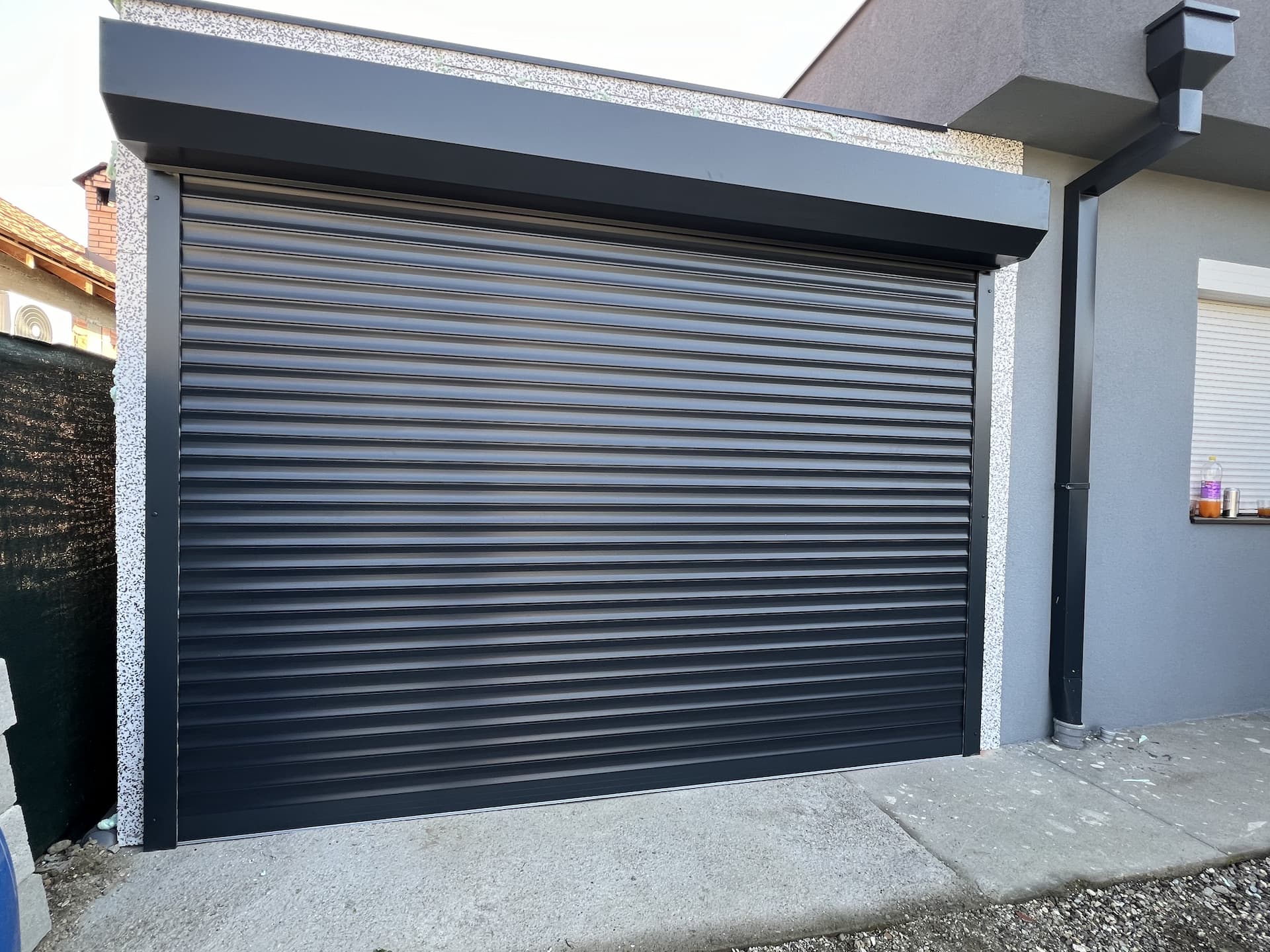 Гаражна врата